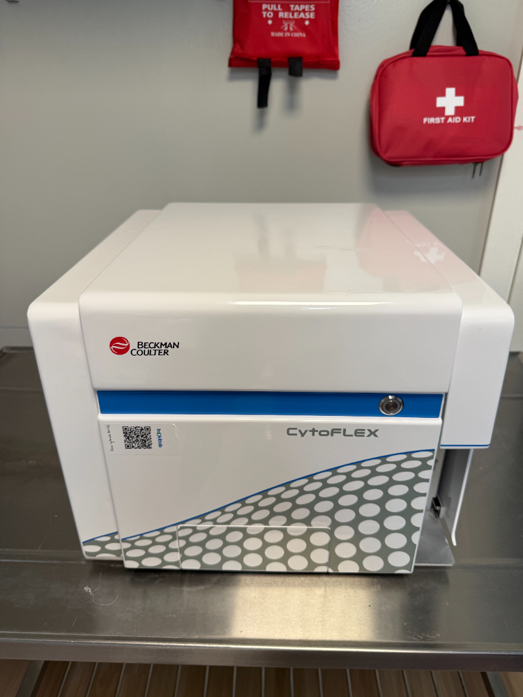 Image of Beckman Coulter V2-B5-R3 Flow Cytometer